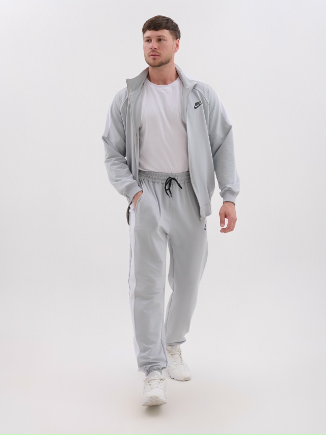 Спортивный костюм 23047388