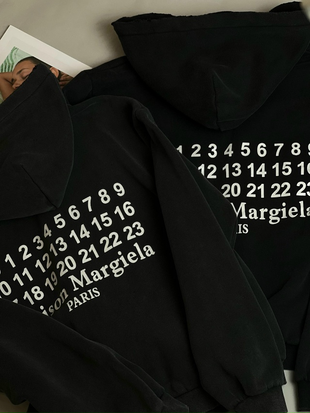 Костюм 23047526