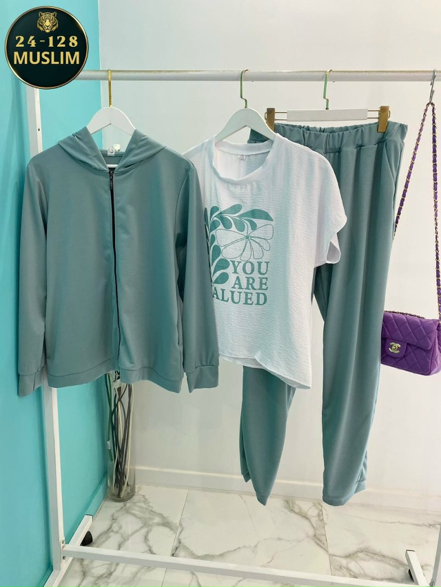 Спортивный костюм 23047890