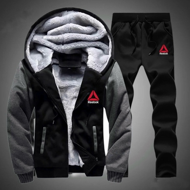 Спортивный костюм 23047550