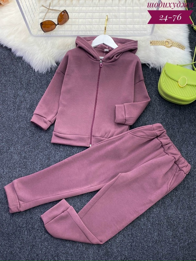 Спортивный костюм 23048600