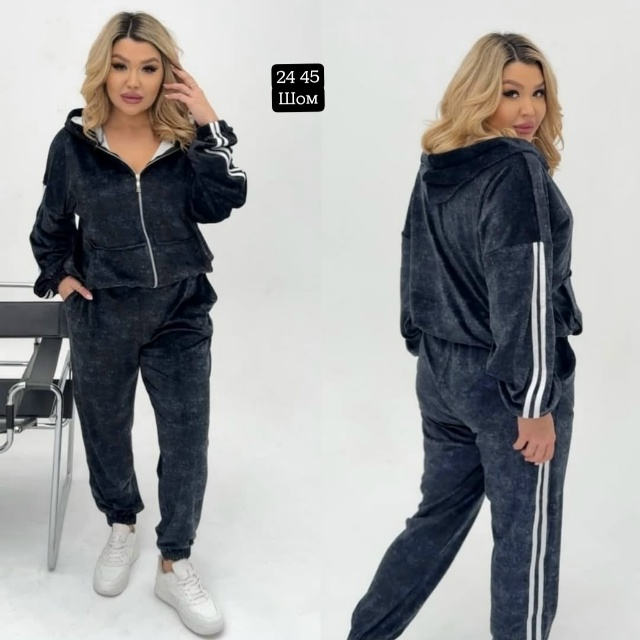 Спортивный костюм 23048276