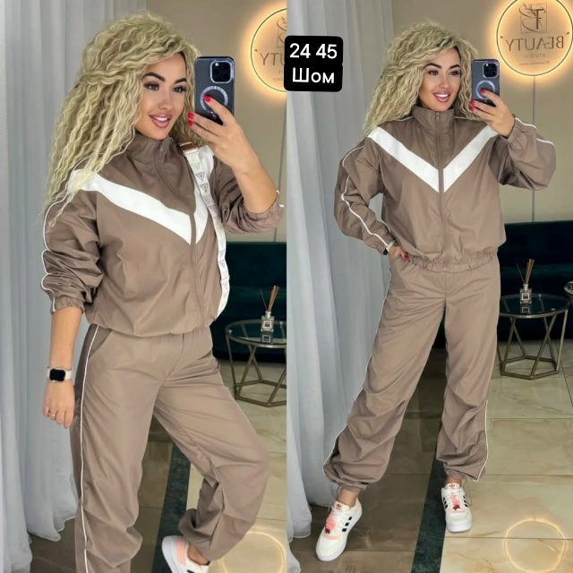 Спортивный костюм 23048882