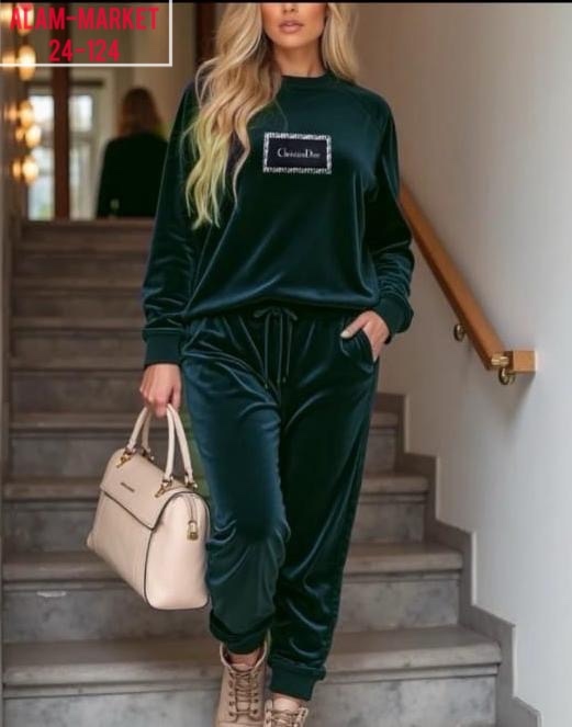 Спортивный костюм 23048092