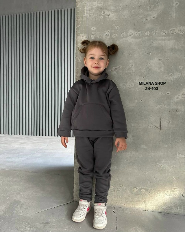 Спортивный костюм 23049458