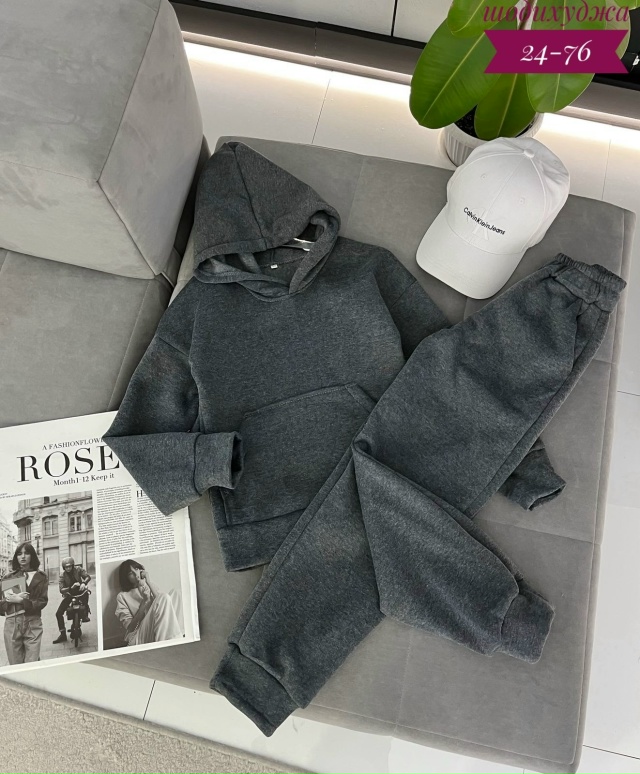 Спортивный костюм 23049486