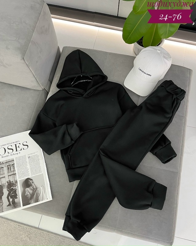 Спортивный костюм 23049486