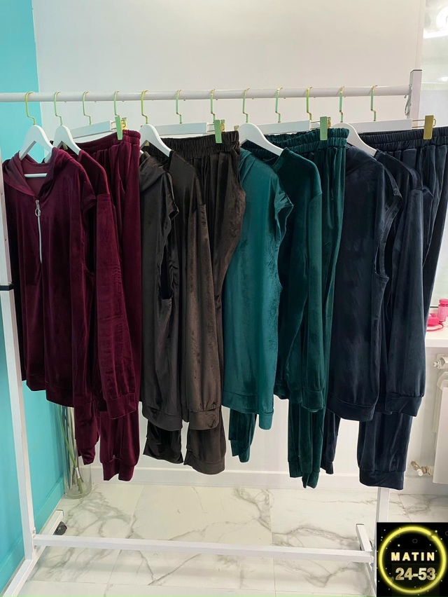 Спортивный костюм 23051632