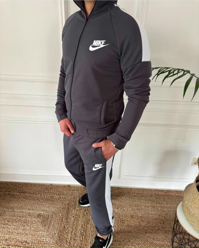 Спортивный костюм 23051612