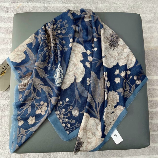 Платок 23052909