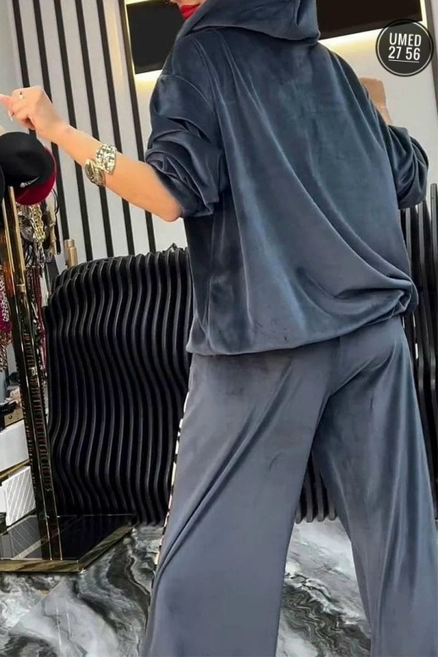 Спортивный костюм 23054997