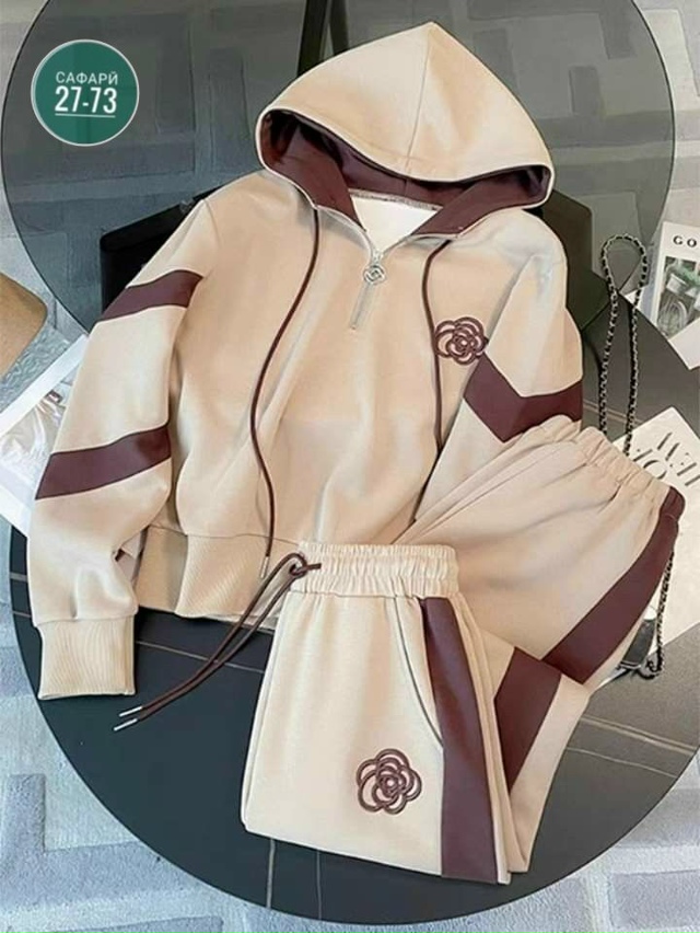 Спортивный костюм 23055464