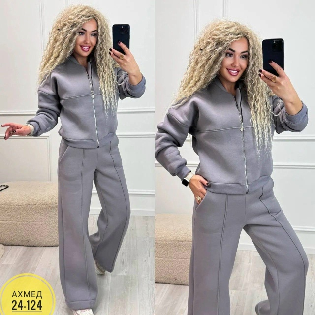 Спортивный костюм 23055524