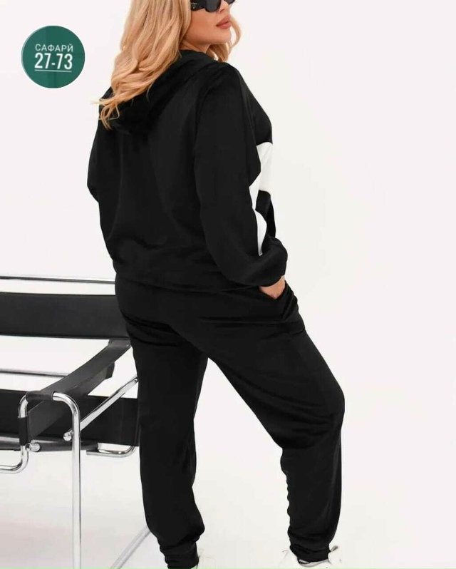 Спортивный костюм 23055472