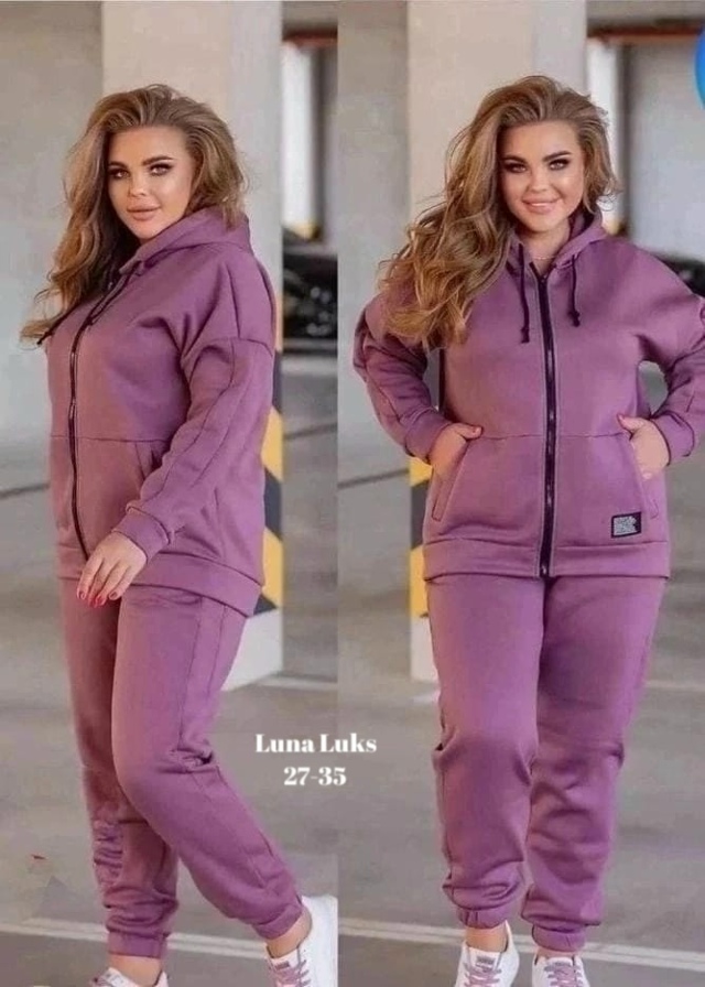 Спортивный костюм 23056718