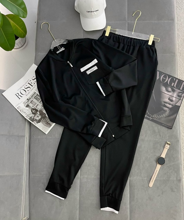 Спортивный костюм 23056728