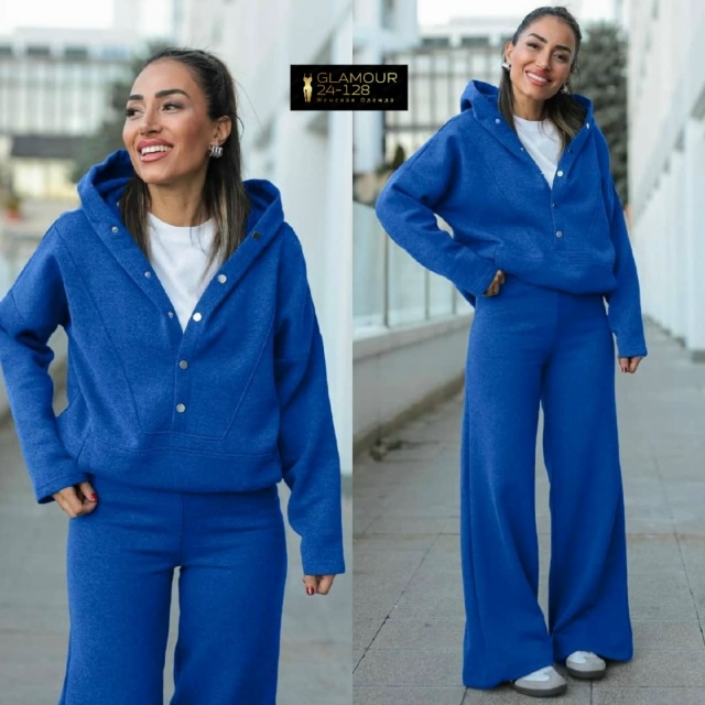 Спортивный костюм 23057684