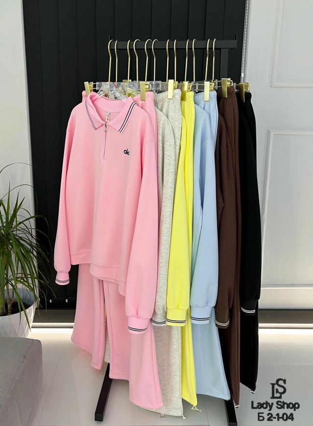 Спортивный костюм 23056994