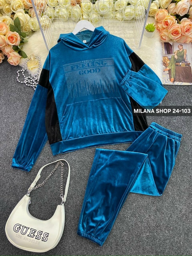 Спортивный костюм 23059864