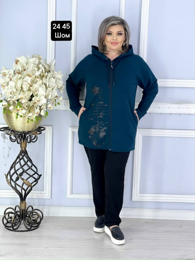 Спортивный костюм 23059872