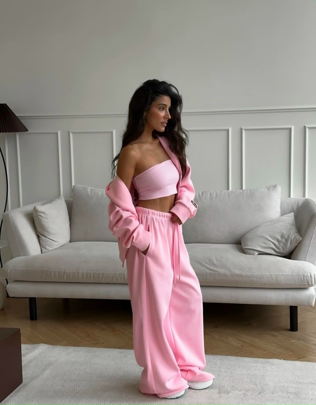 Спортивный костюм 23059697