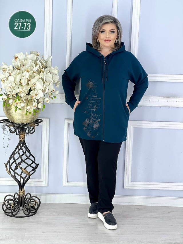 Спортивный костюм 23059415