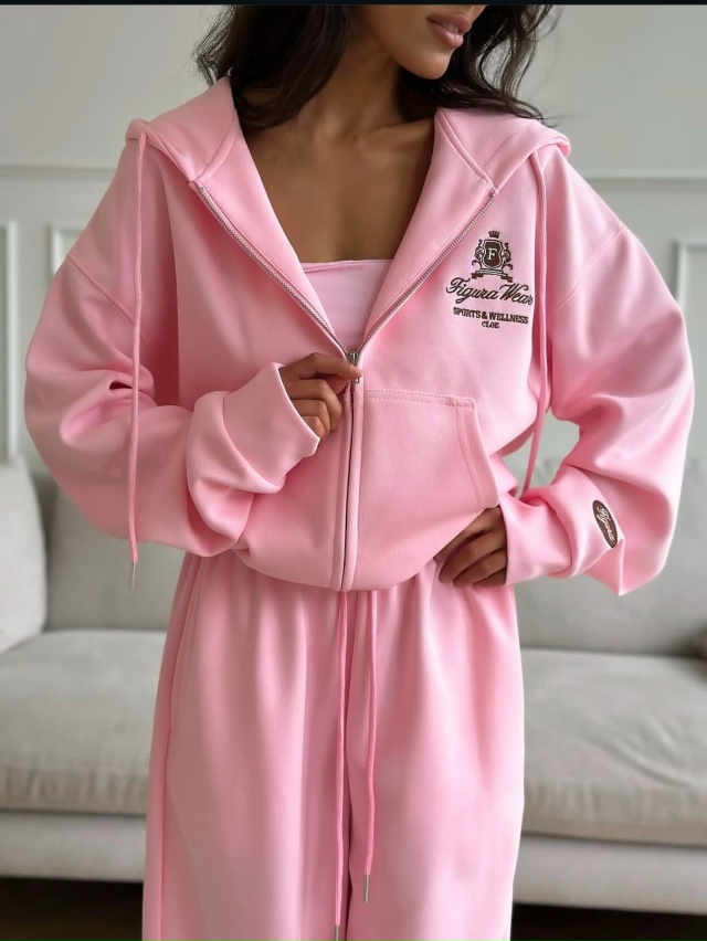 Спортивный костюм 23059697