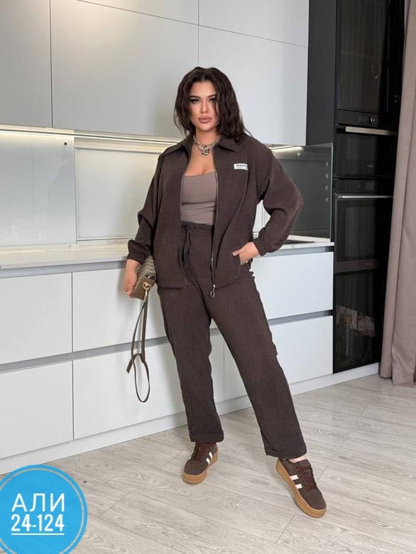 Спортивный костюм 23059874