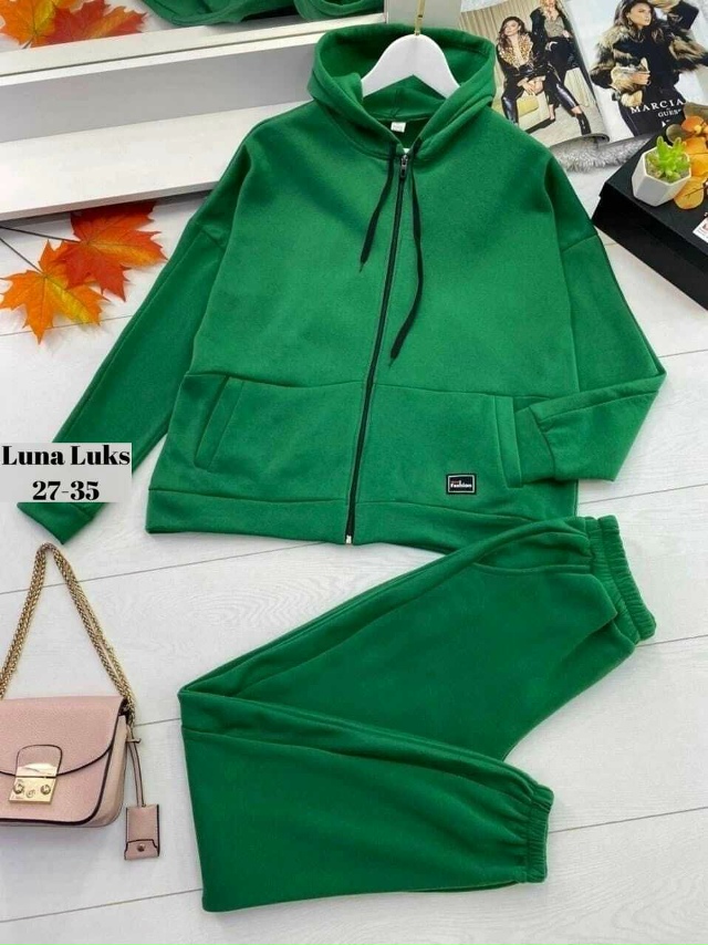 Спортивный костюм 23061154