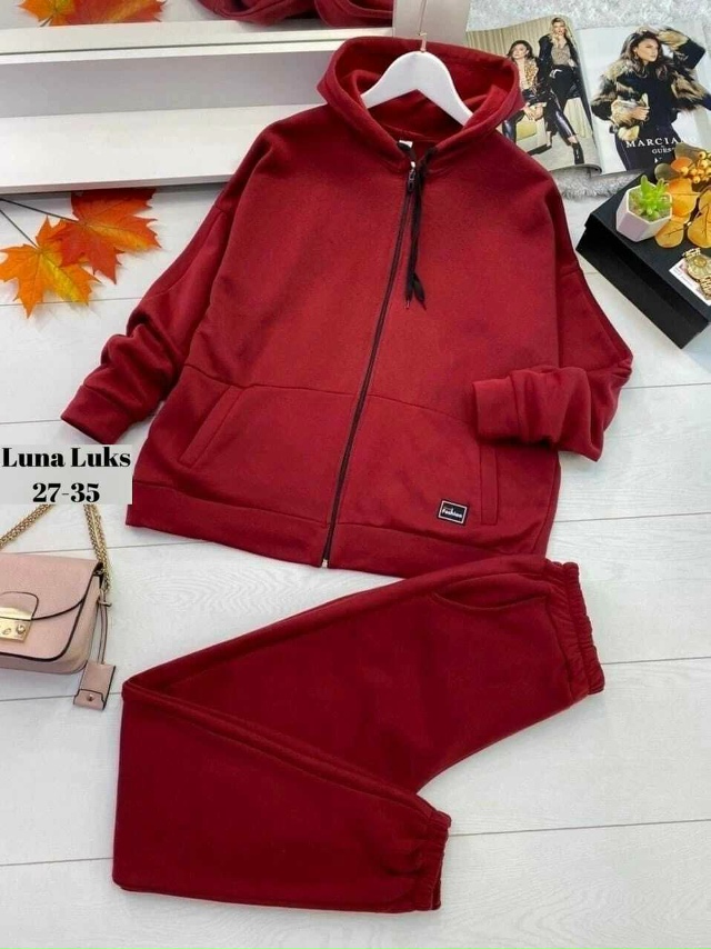 Спортивный костюм 23061154