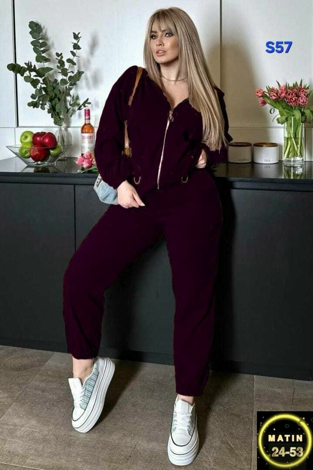 Спортивный костюм 23061308