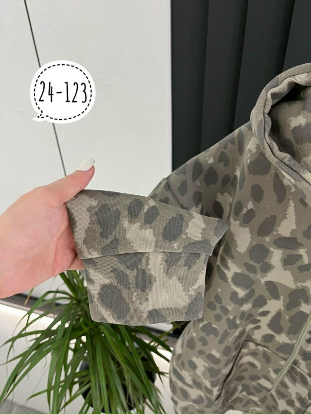 Спортивный костюм 23063648