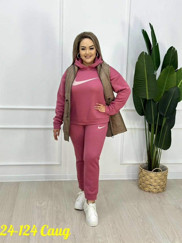 Спортивный костюм 23065156