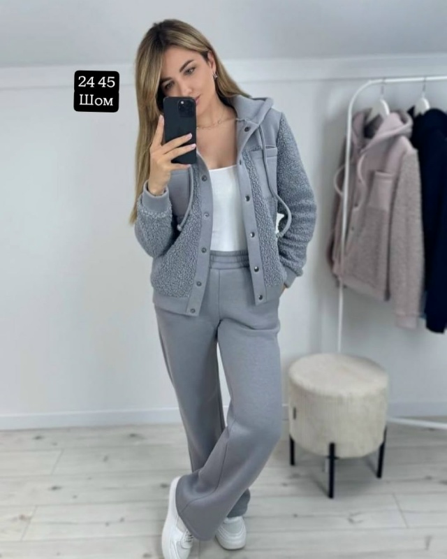 Спортивный костюм 23066442