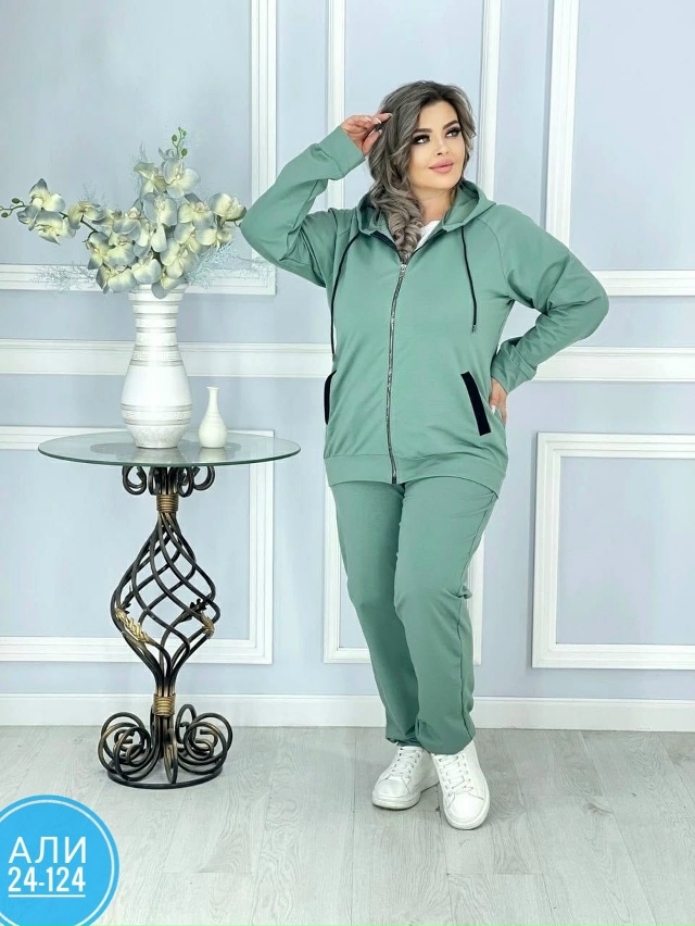 Спортивный костюм 23066940