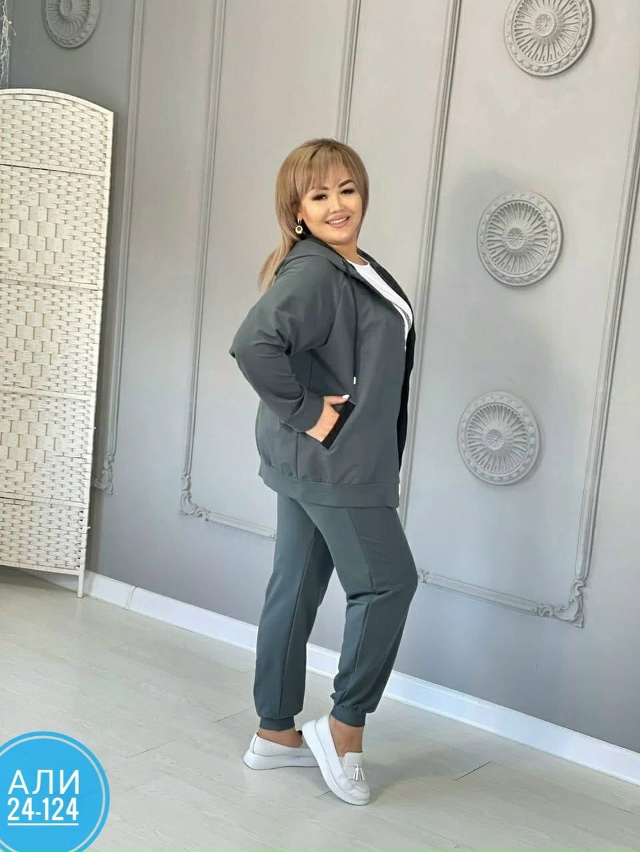 Спортивный костюм 23066940