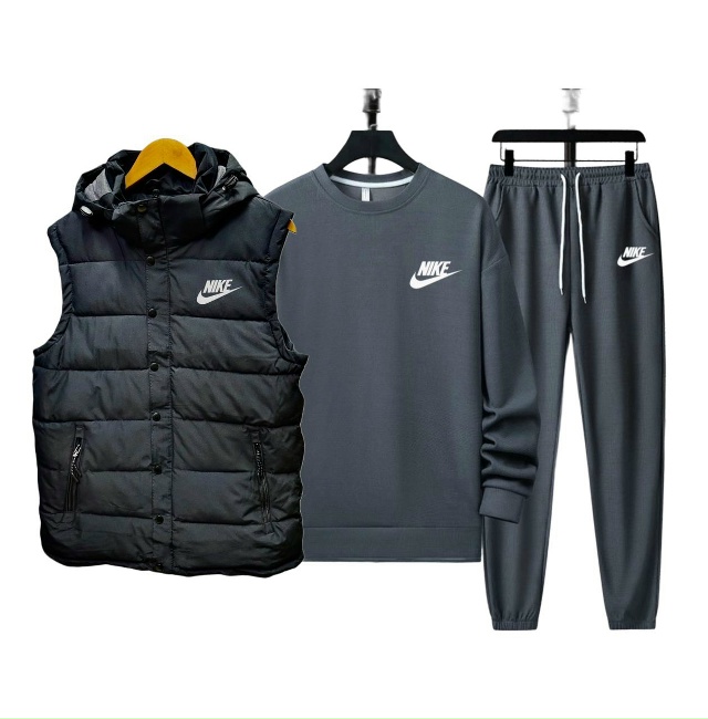 Спортивный костюм 23068415