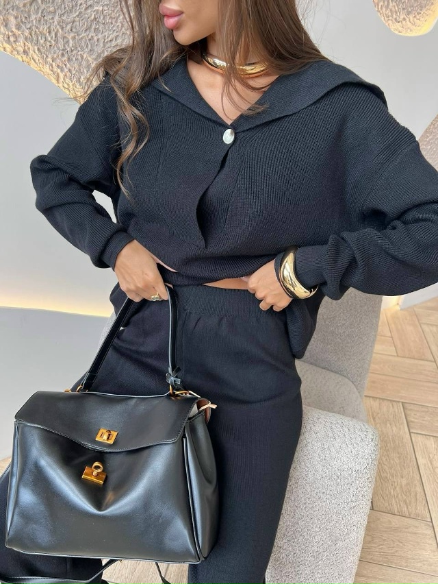 Спортивный костюм 23069959