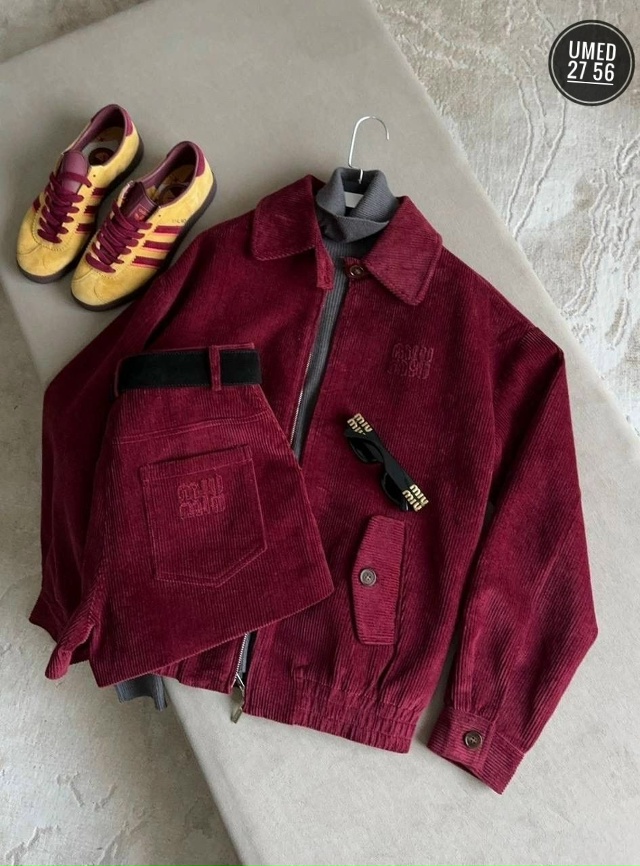 Костюм 23070178