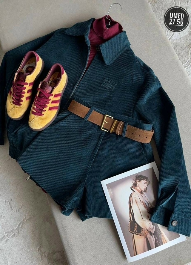 Костюм 23070178