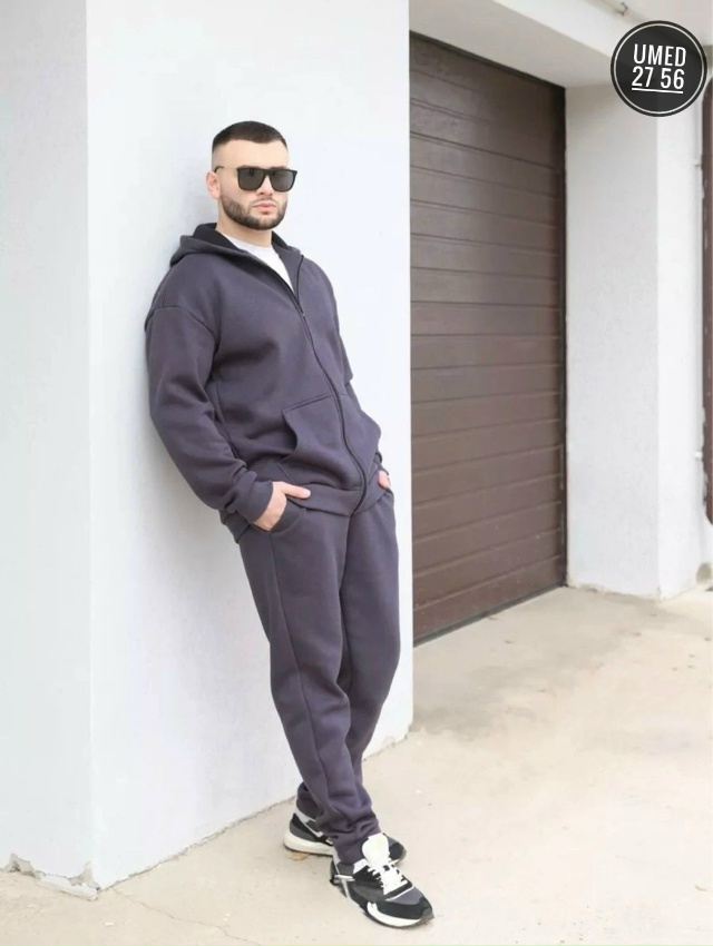 Спортивный костюм 23069577