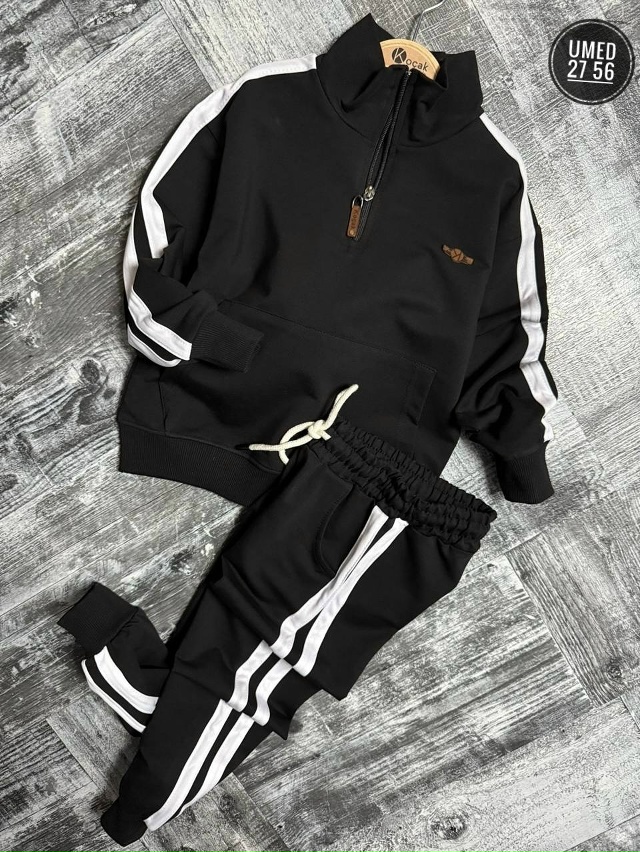 Спортивный костюм 23069345