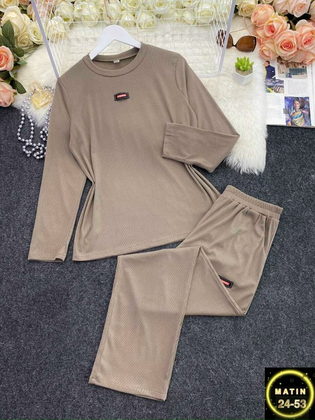 Спортивный костюм 23070723