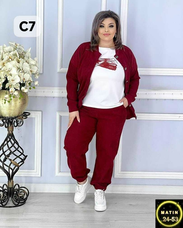 Спортивный костюм 23070673