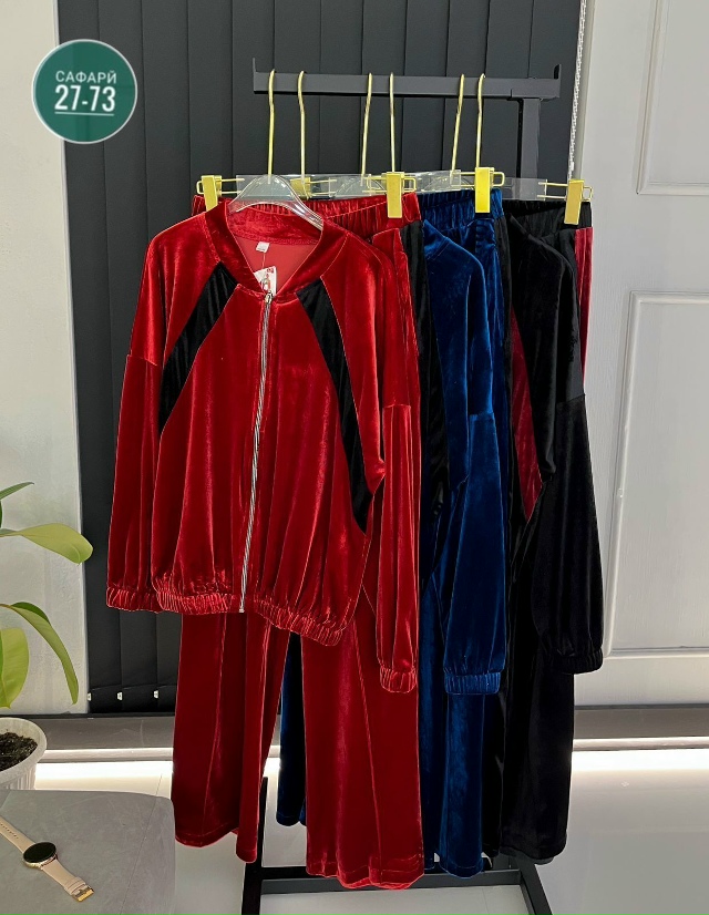 Спортивный костюм 23071953