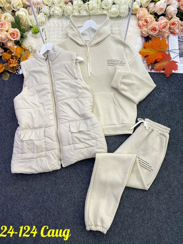 Спортивный костюм 23070677