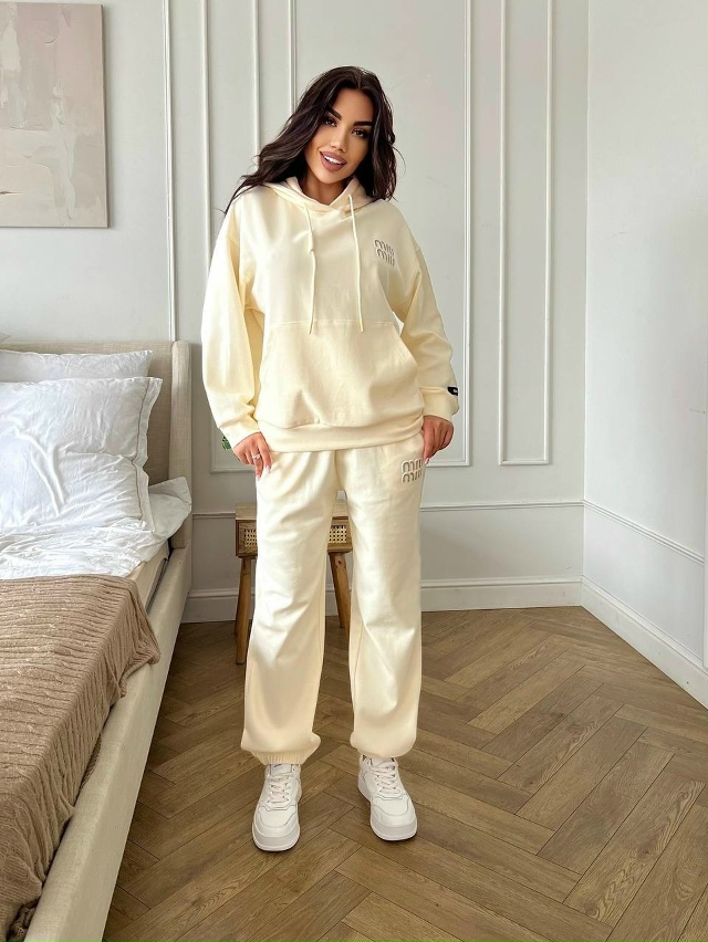 Спортивный костюм #23071582