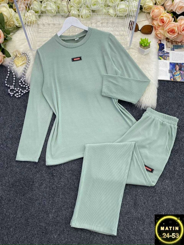 Спортивный костюм 23070723