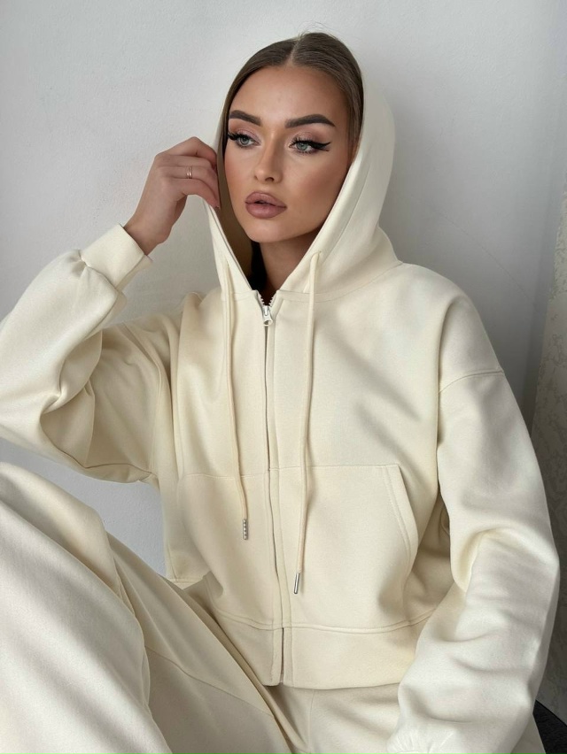 Спортивный костюм #23070950