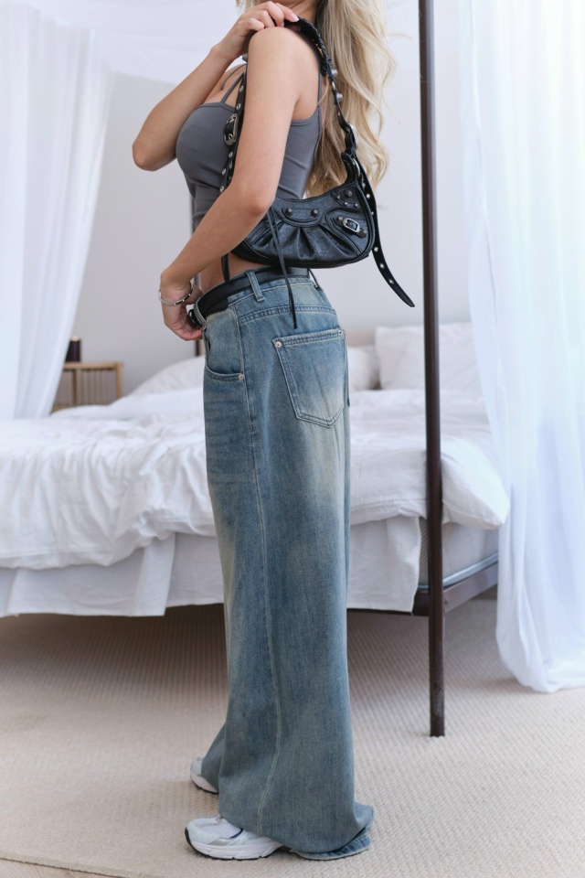 Джинсы 23072990